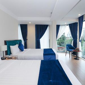 Family King Suite